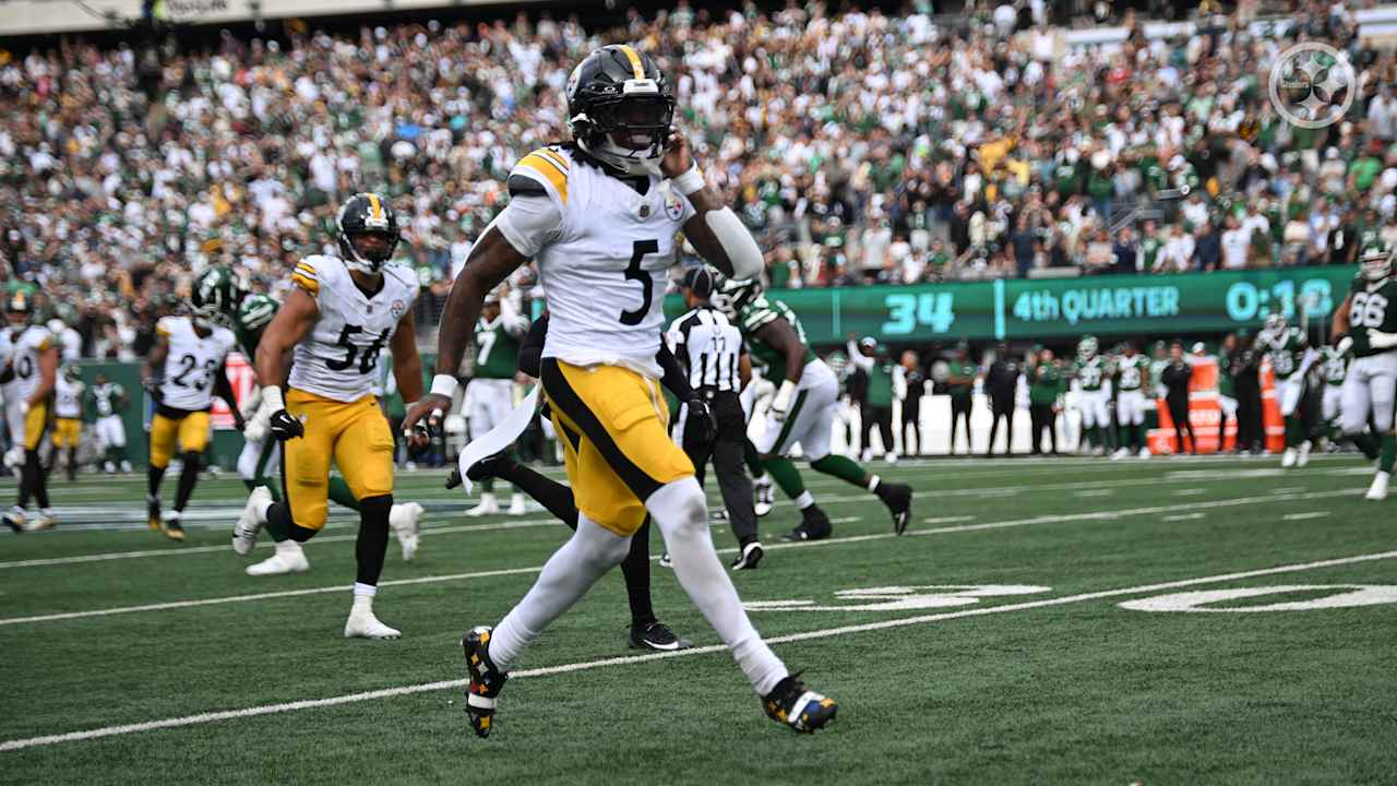 Featured image for Rodgers shines as Steelers beat Jets in NFL showdown