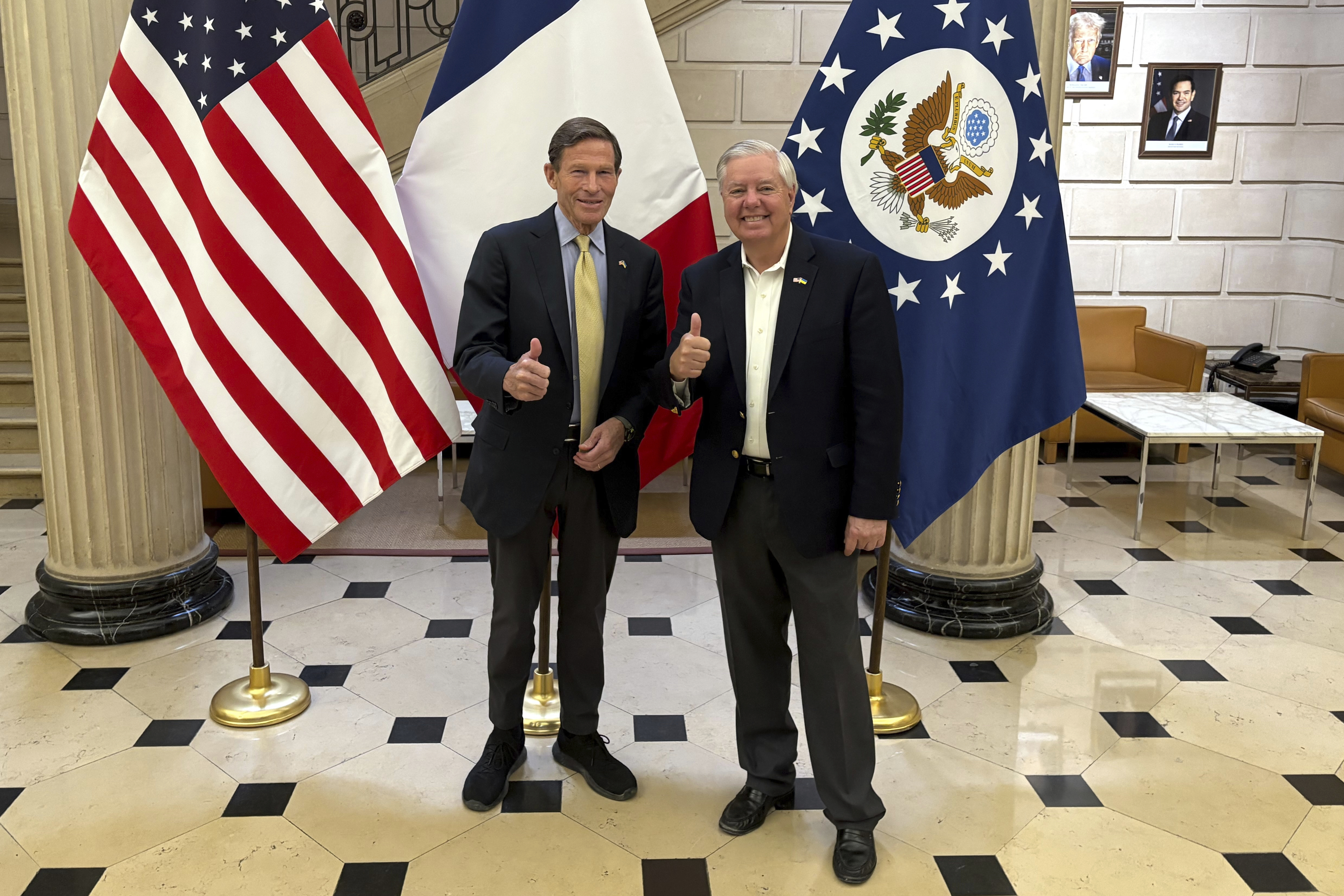 US Senators Warn of Putin's Aggressive Plans Amid Calls for Tougher Russia Sanctions