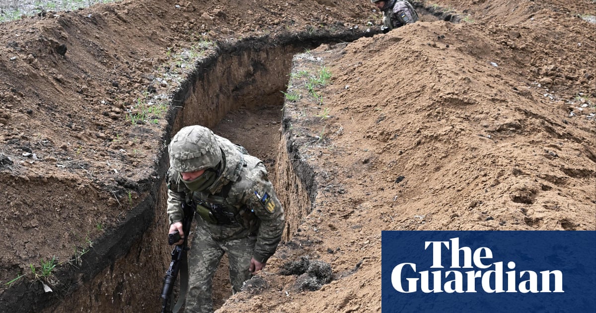 Ukraine strengthens border defenses amid ongoing Russia-Ukraine conflict.