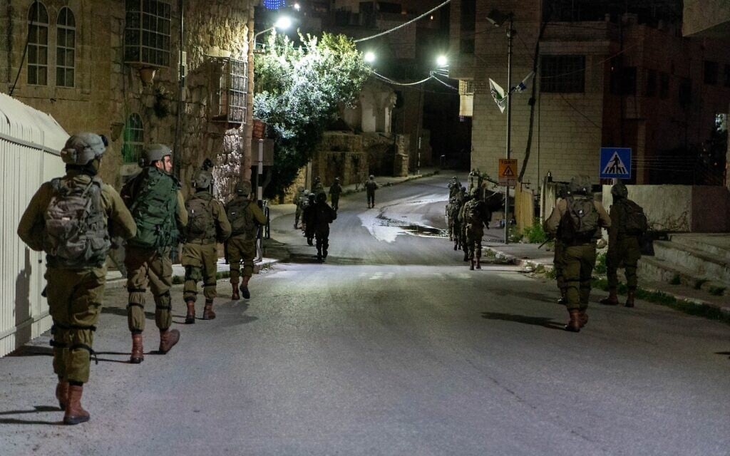 Featured image for Israeli troops kill Palestinian man in Jericho raid.