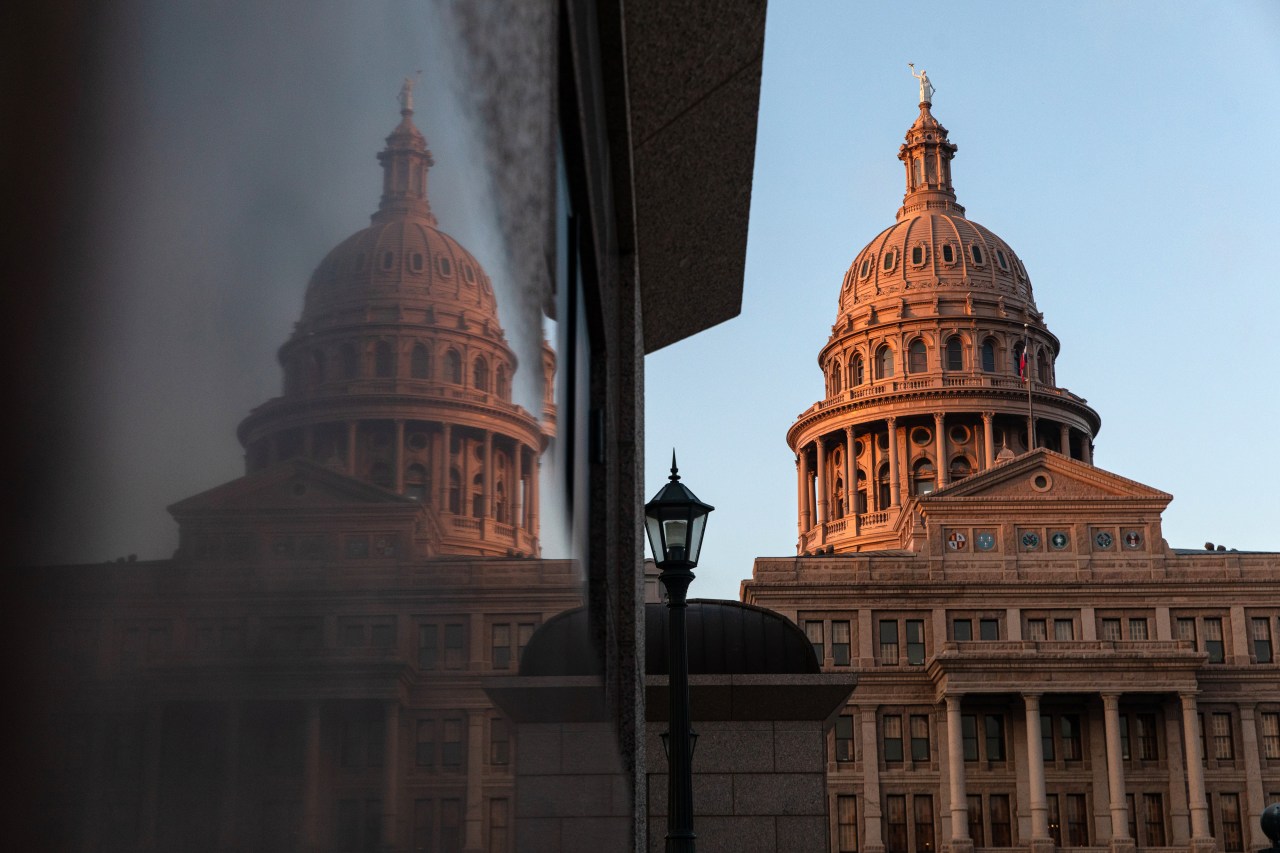 Featured image for Texas Senate Advances Teacher Pay Bill with Controversial Voucher Program