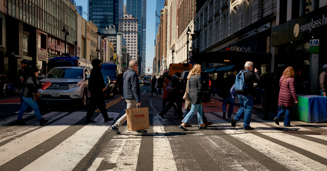 The Risk of U.S. Government Shutdown: Threatening Recession and Worker's Pay