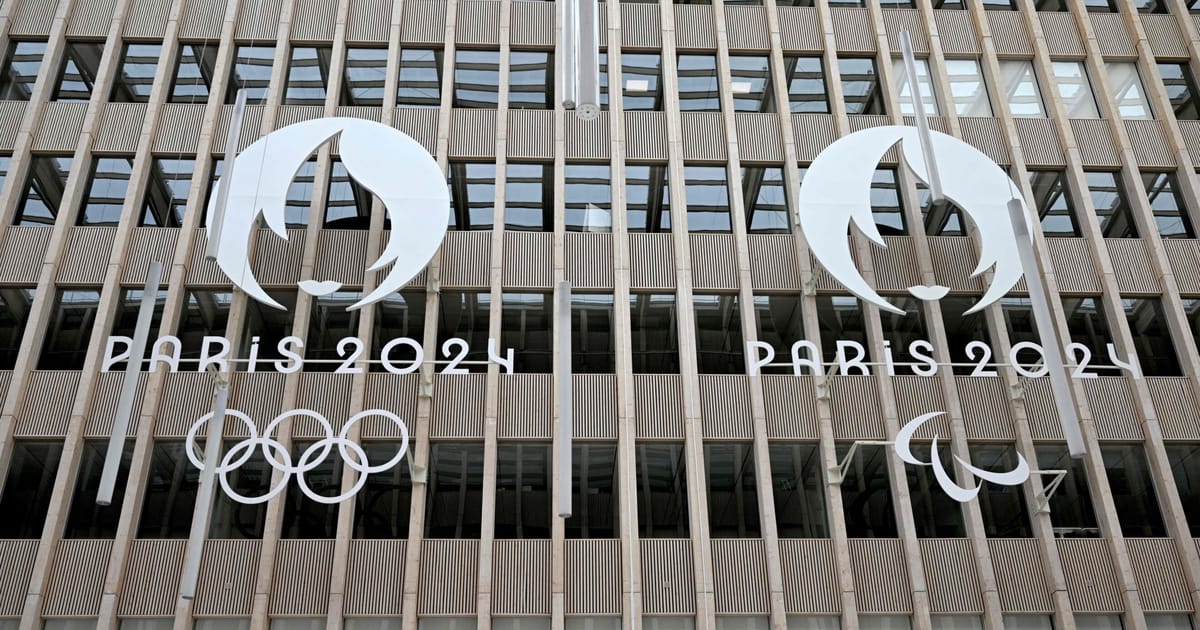 Police raid Paris 2024 Olympics HQ in corruption investigation.