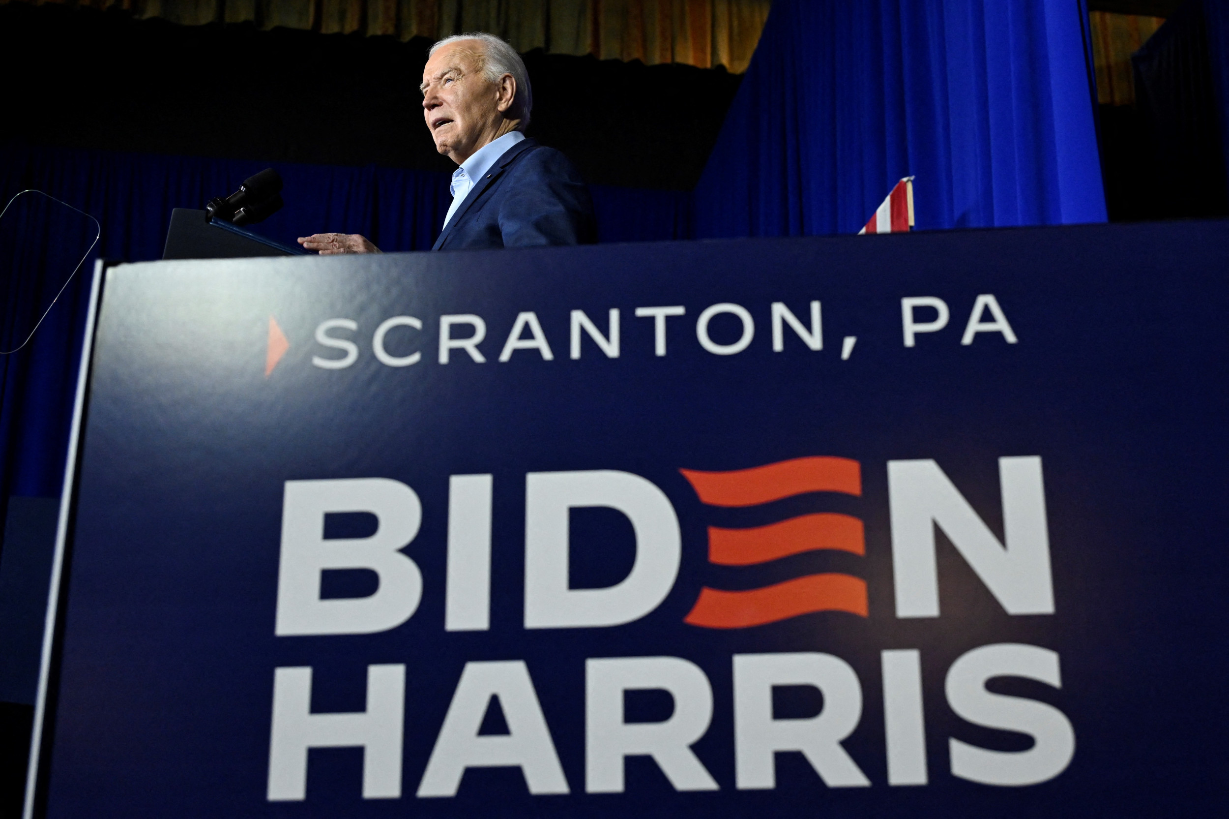 Featured image for "Viral Photo Raises Questions: Did Joe Biden Address Empty Seats in Scranton?"