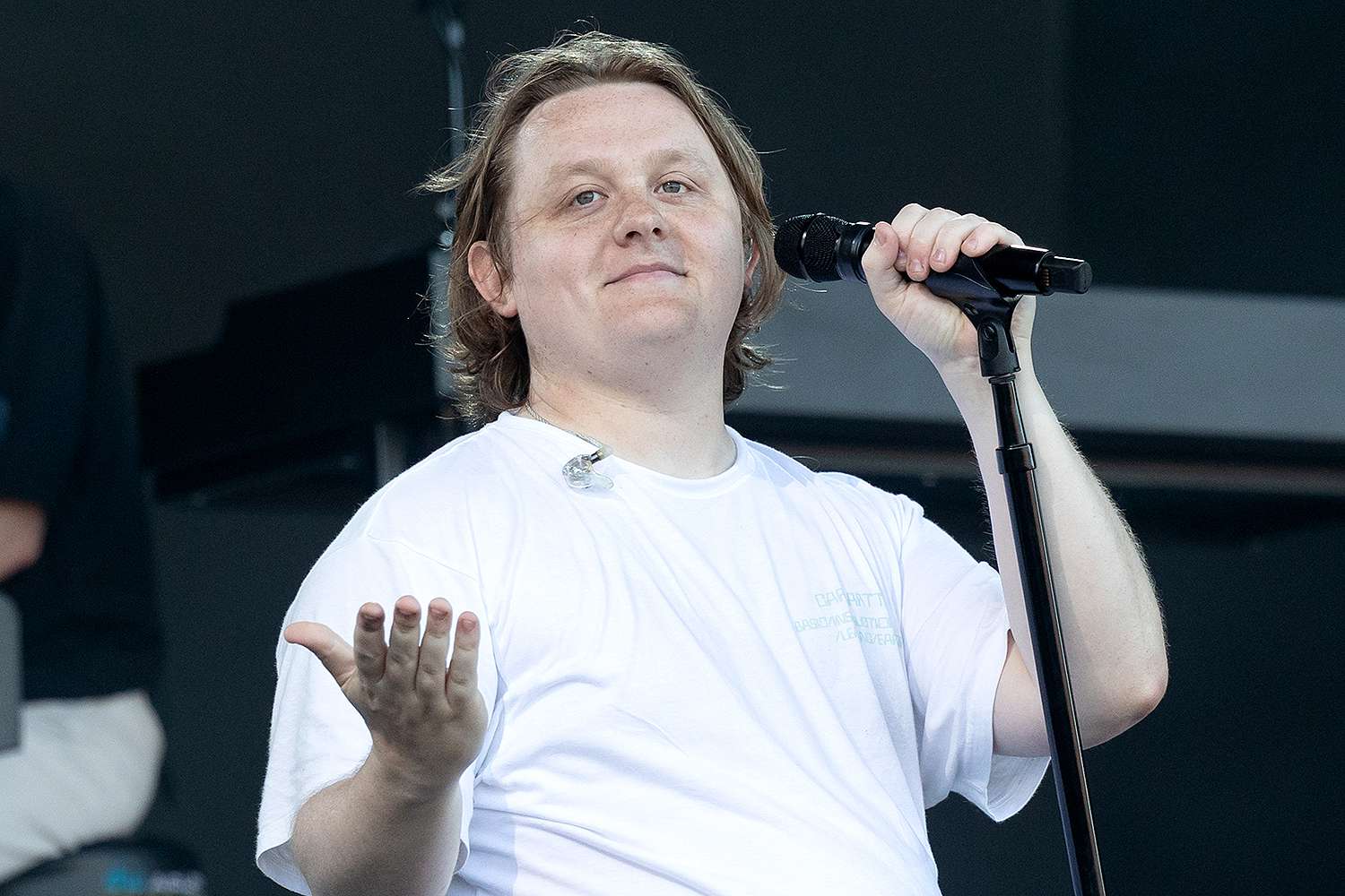 Featured image for Lewis Capaldi Reports Improved Health, Extends Touring Break into 2024