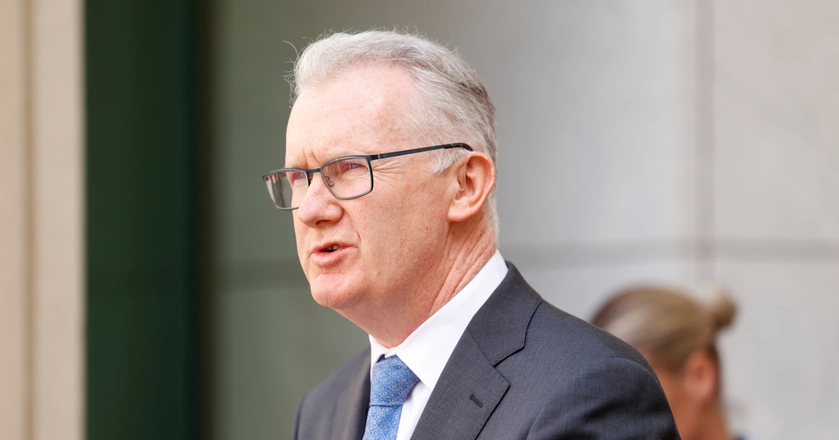 Featured image for Australia cancels British man's visa over Nazi symbol charges