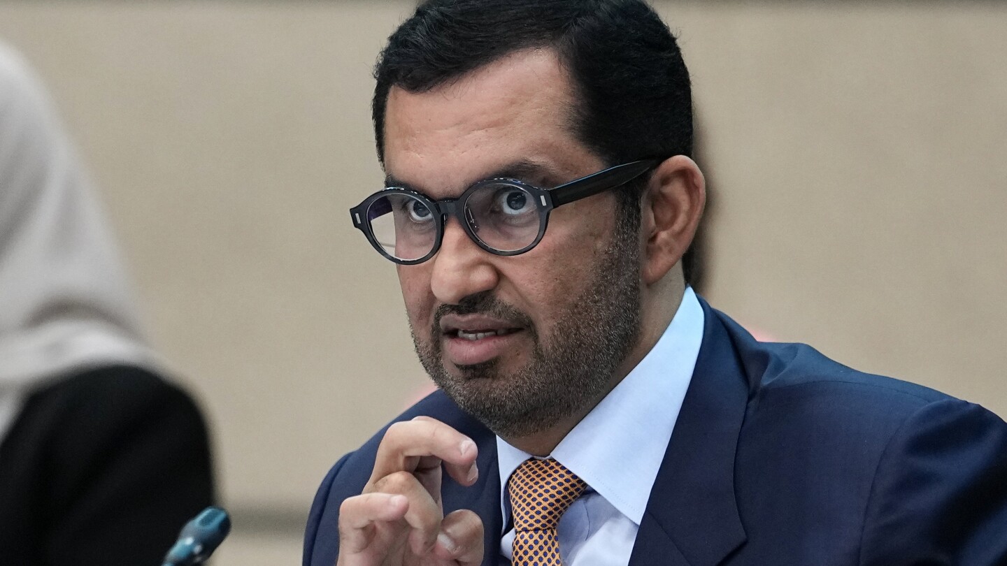 "Oil Company Leader Urges Global Action on Emissions at Climate Talks"