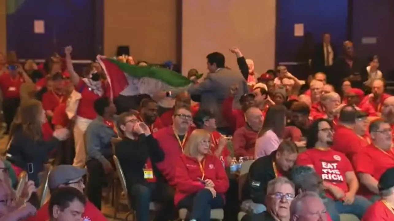 Featured image for "Biden's UAW Endorsement Speeches Marred by Frequent Protests"