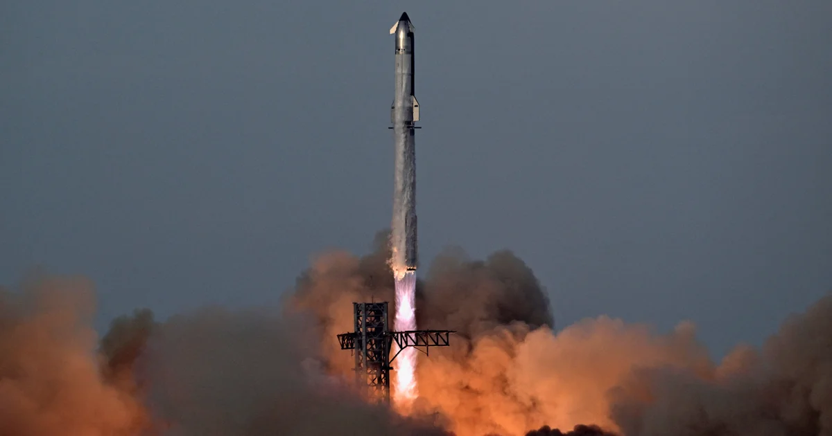 Featured image for SpaceX's Starship Achieves Key Test Milestone with Successful Launch and Payload Deployment