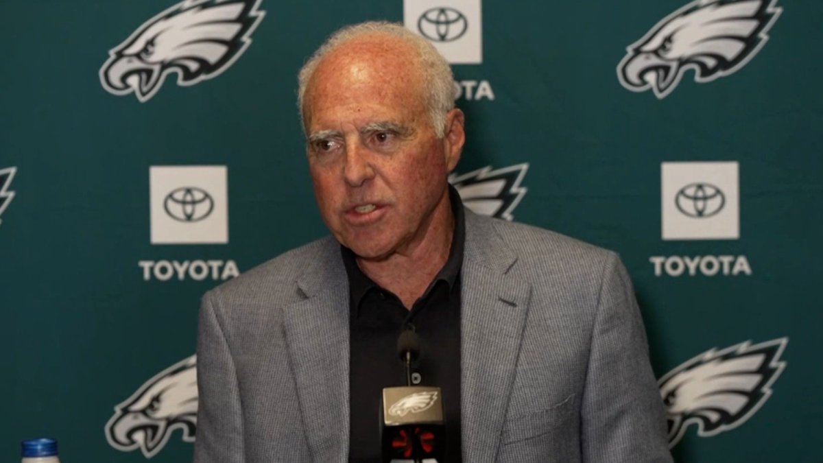 Featured image for "Jeffrey Lurie's Decision to Retain Nick Sirianni After 2023 Collapse Explained"