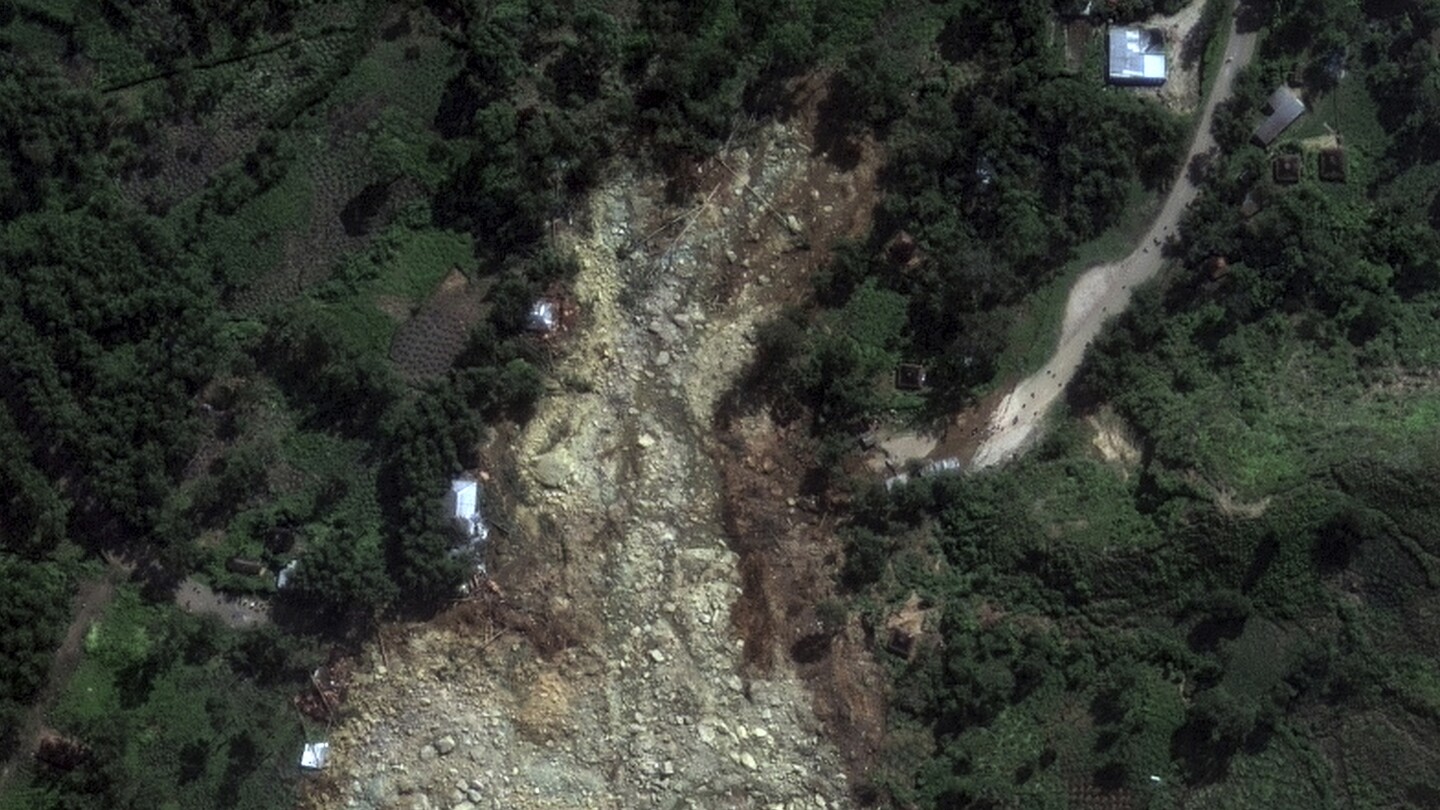 Papua New Guinea Landslide Buries Over 2,000