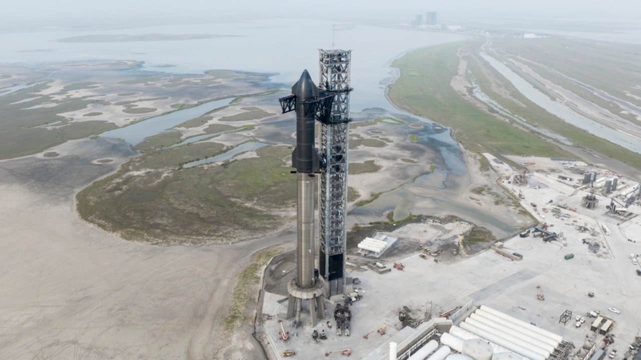 FAA Approves SpaceX's Massive Starship Rocket for Test Launch