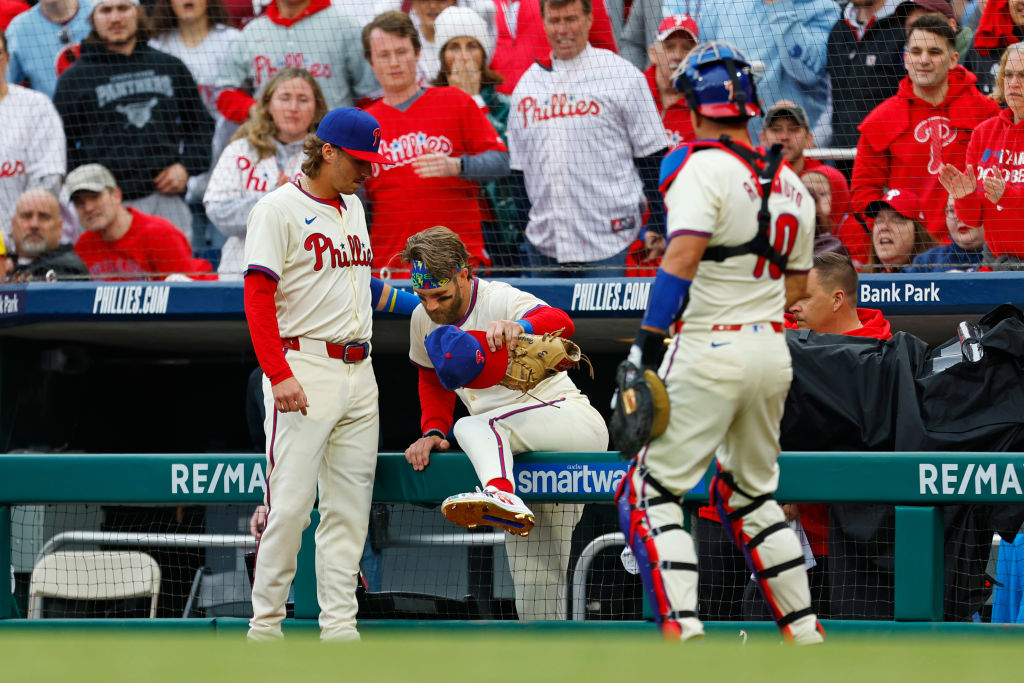 Featured image for "Braves Dominate Phillies in Back-to-Back Games with Stellar Offense and Pitching"