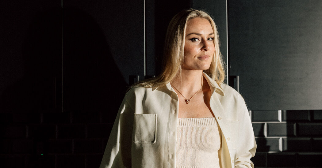 Featured image for Lindsey Vonn Announces Comeback to U.S. Ski Team at 40