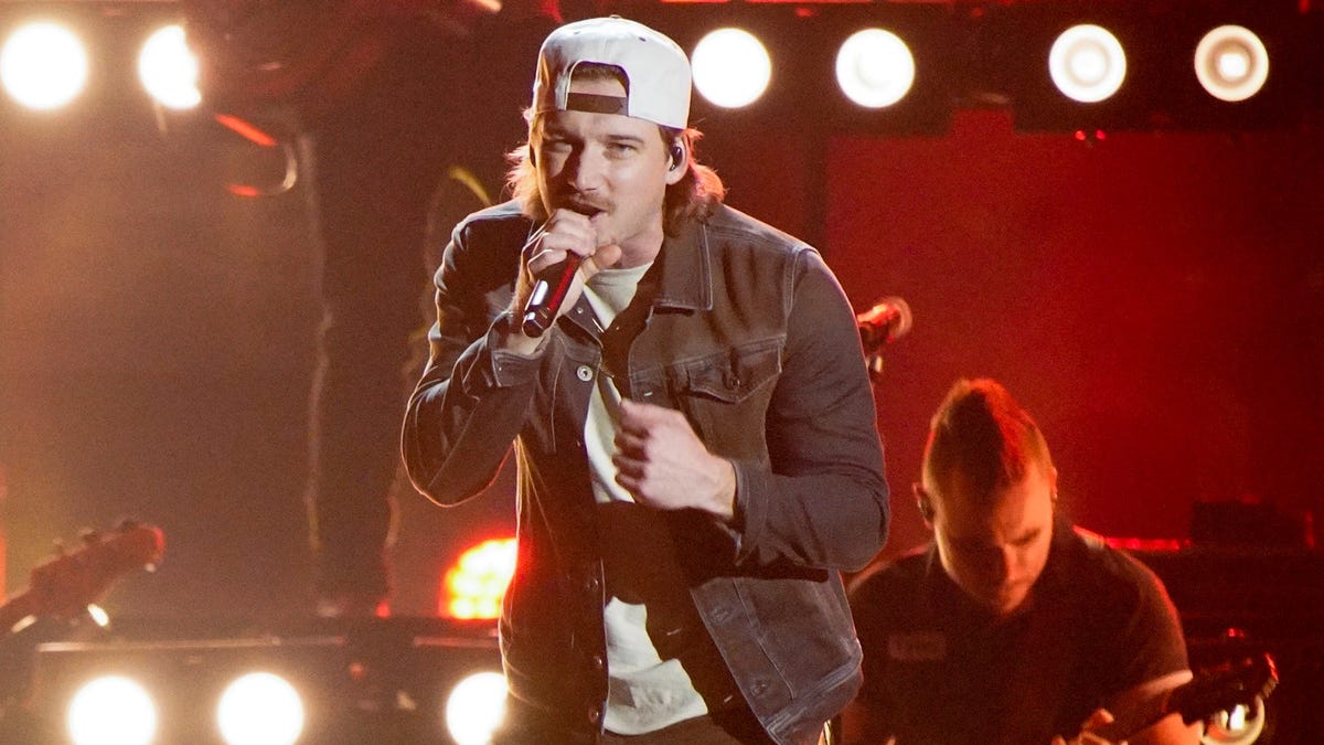 Featured image for Morgan Wallen Postpones Tour Due to Vocal Injury