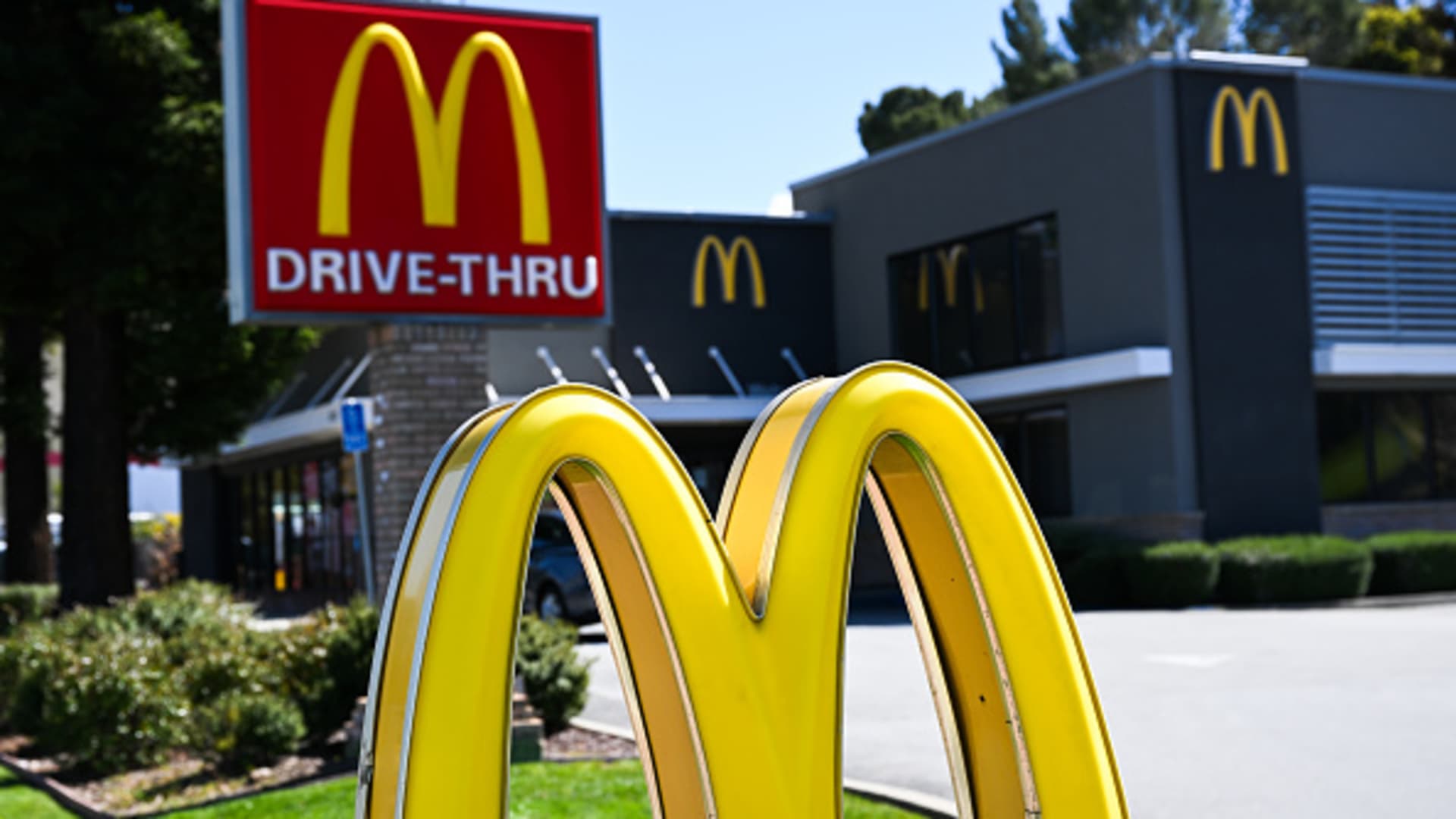 McDonald's Reports Strong Revenue Growth Driven by Price Increases and Bigger Orders