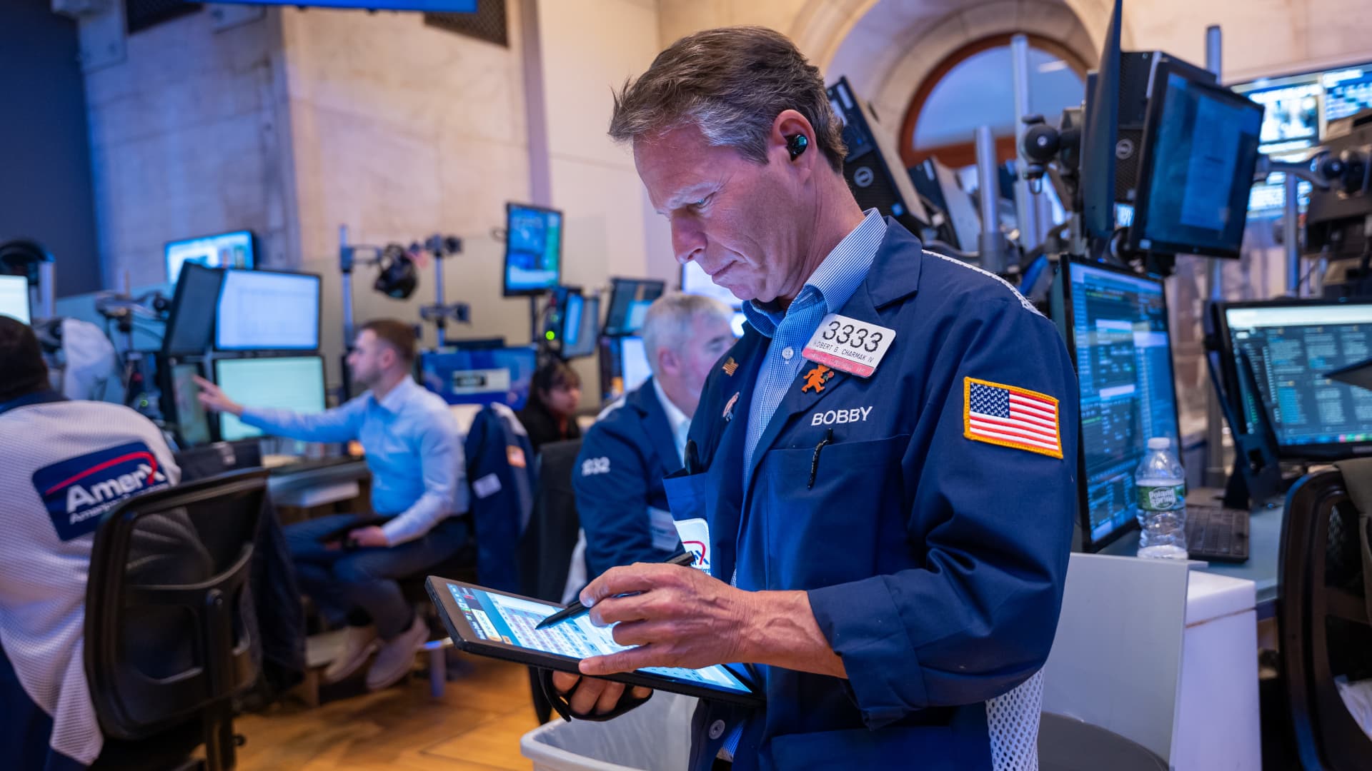 "Stock market rallies with longest winning streaks in 2 years"
