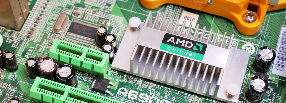 Insider Stock Sales and Debt Load Weigh on Advanced Micro Devices (AMD)