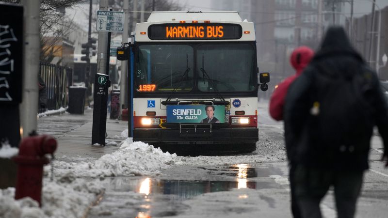 "Governors Clash Over Migrant Drop-Offs Amid Dangerous Chicago Cold"