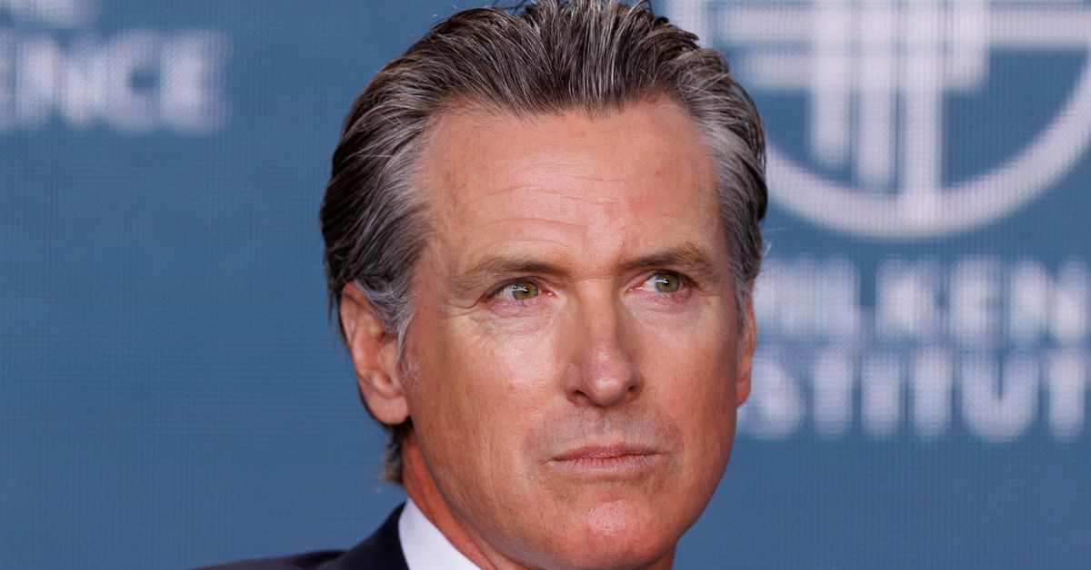 California Governor Vetoes Bill for Unemployment Pay to Strikers