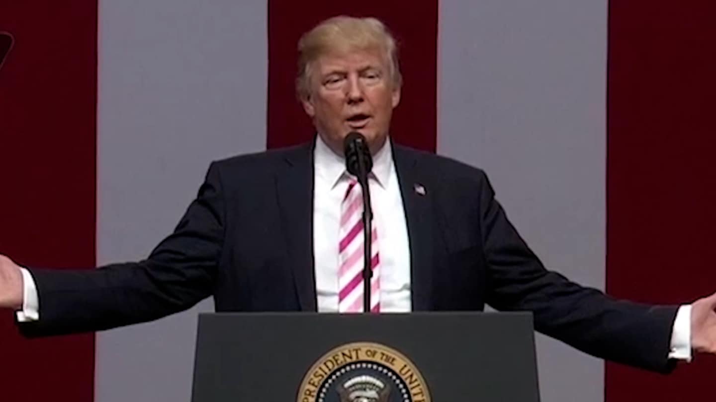 Trump Denies 'Lock Her Up' Chant Despite Past Rallies