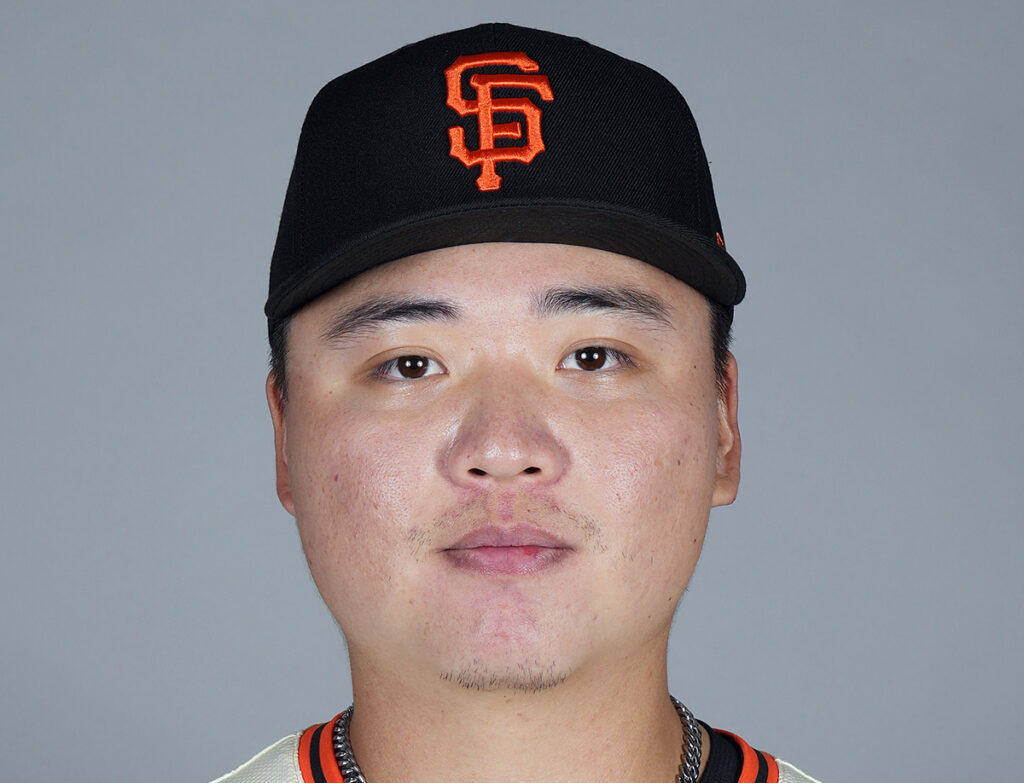 "Giants' Kai-Wei Teng Makes Major League Debut Alongside Luis Matos"