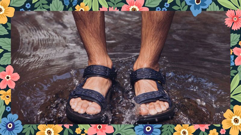 Top 20 Men's Sandals Recommended by Style Experts