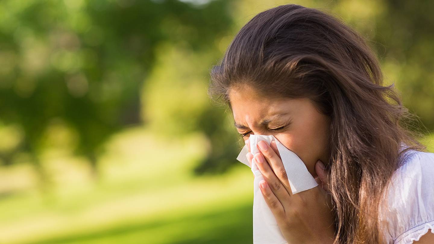 Featured image for Combatting Autumn Allergies: Expert Tips for Relief