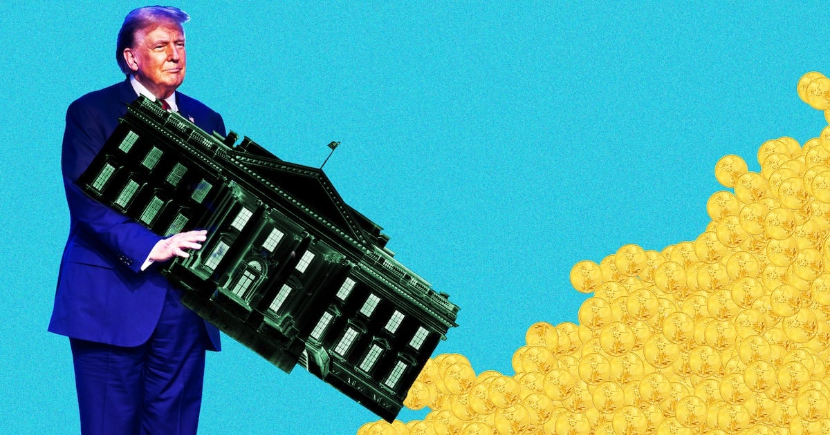 Featured image for Trump's Profits from the Presidency Exposed: Billions and Business Ventures