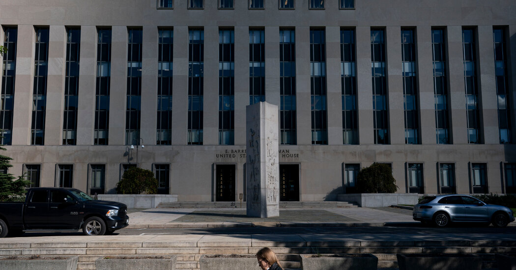 Featured image for Trump Faces Limited Gag Order in Election Case