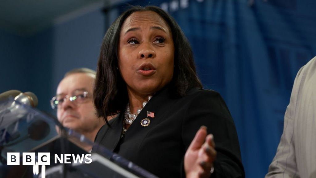 Featured image for "Georgia Prosecutor Admits Personal Relationship in Trump Election Case"