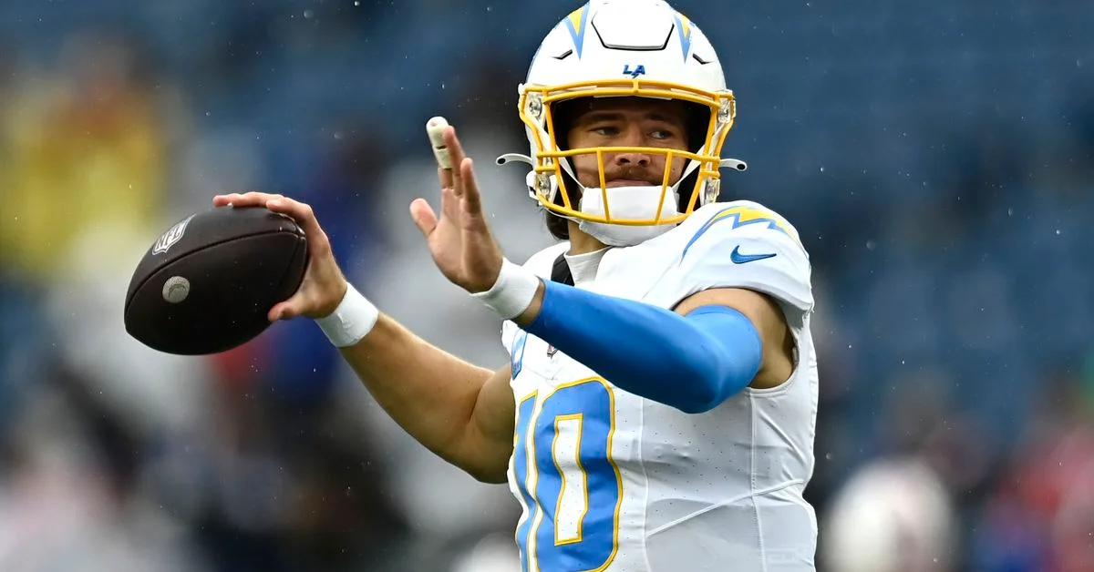 "Justin Herbert's Season-Ending Injury Shakes Up Chargers' Draft Position and Offensive Strategy"