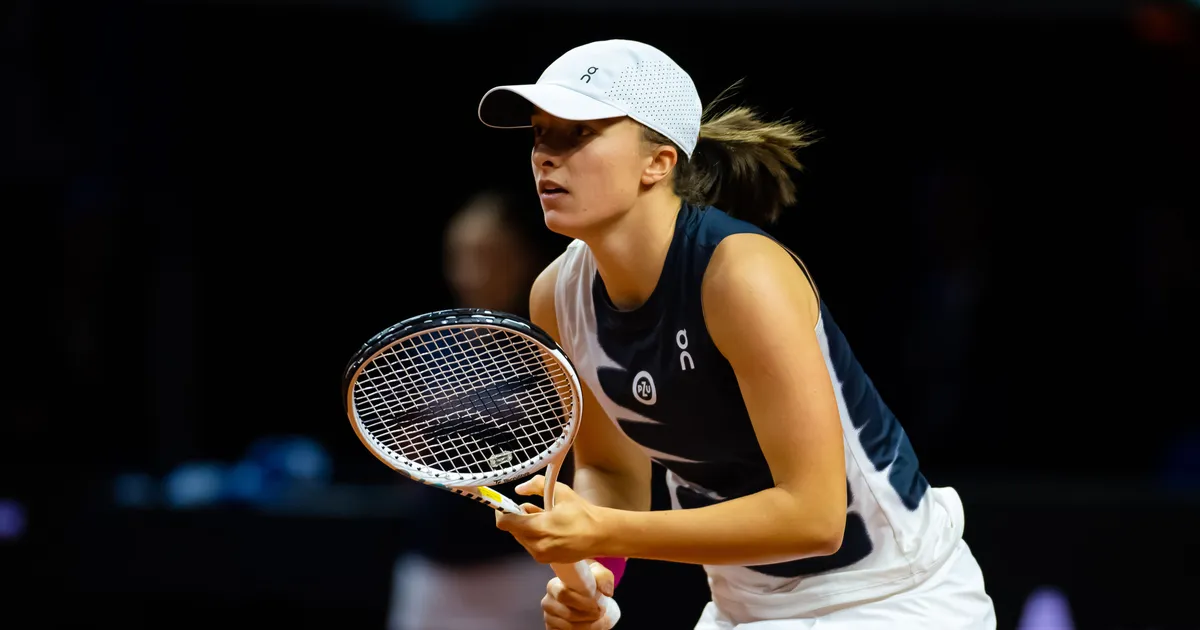 Featured image for Swiatek advances to Stuttgart final after Jabeur's injury.