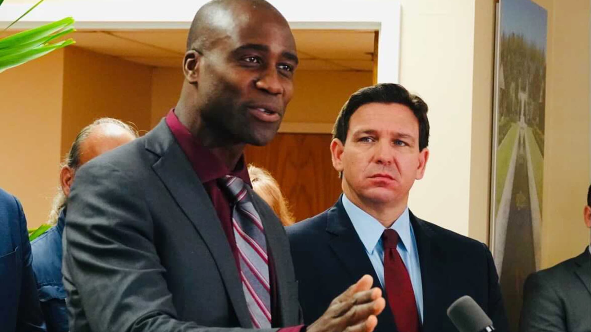 Florida to End All Vaccine Mandates, Including for Schools