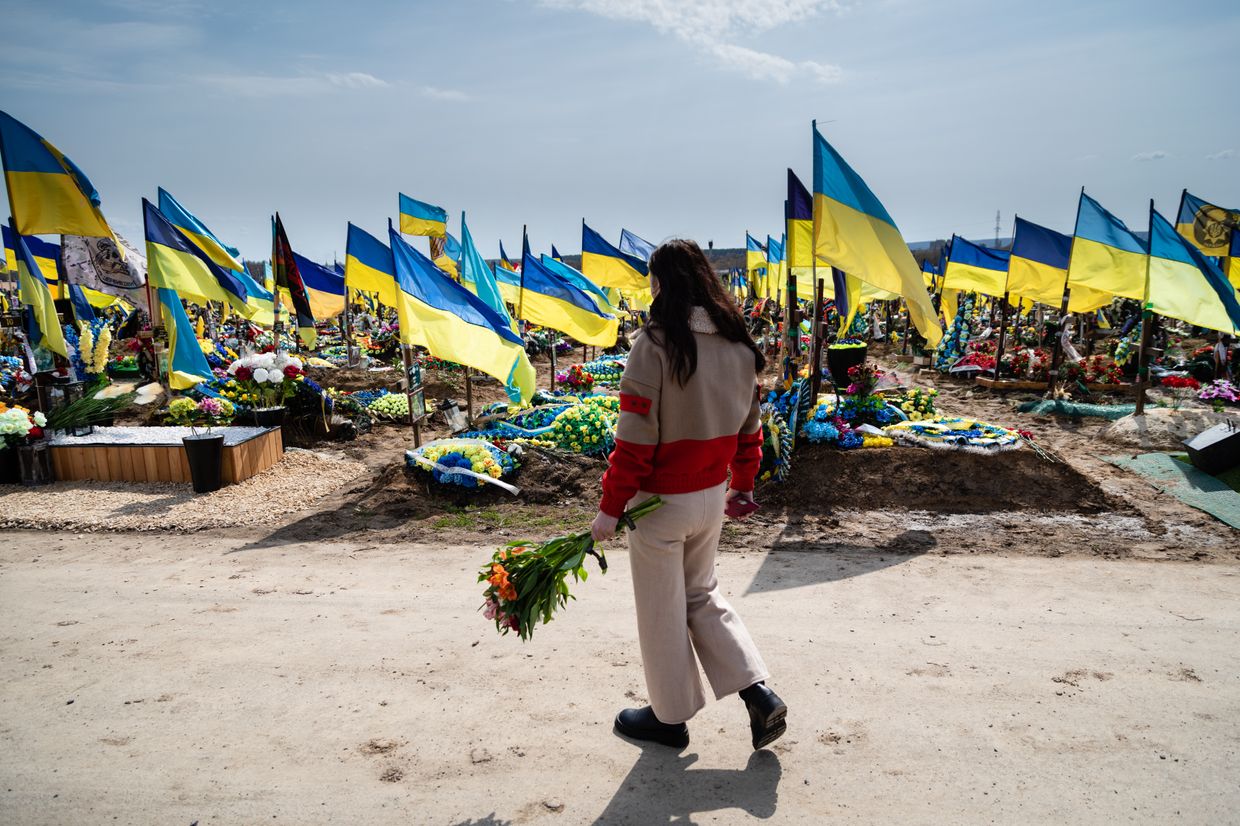 "Love and Loss: Wives of Fallen Soldiers Reunite with Ukrainian Partners Amid War"