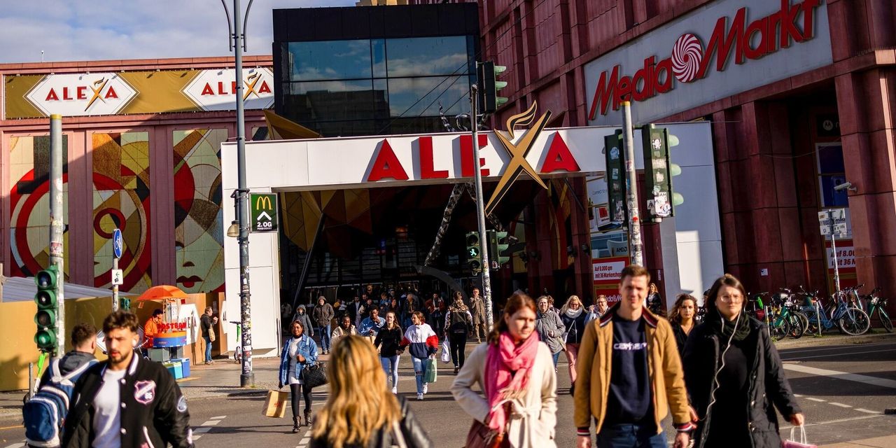 Global Economy Cools as Eurozone and German Activity Stalls.