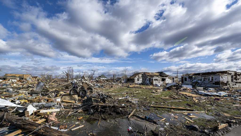Tornadoes wreak havoc across US Midwest and South, leaving death and destruction in their wake.