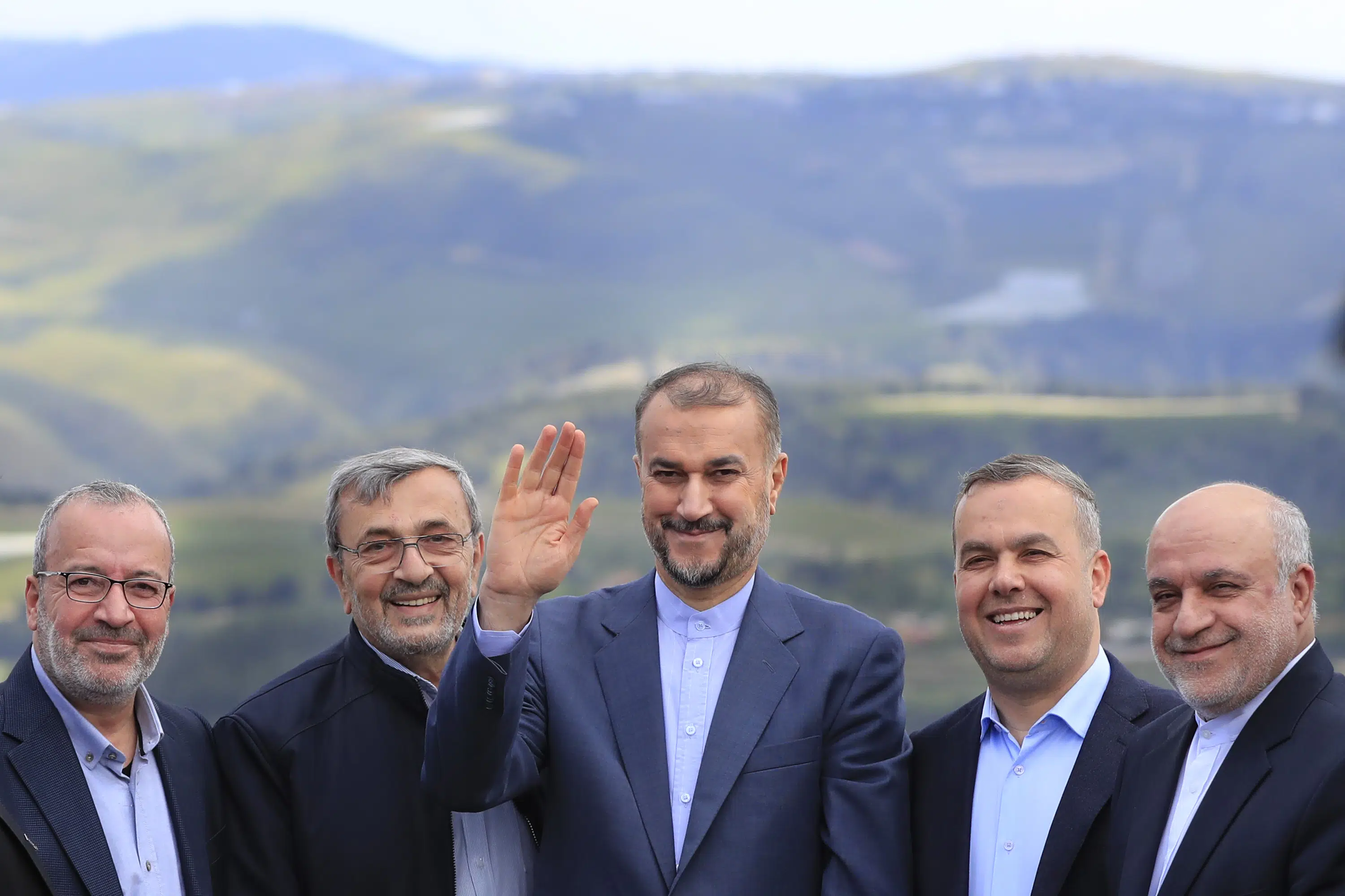 "Iran's Foreign Minister Visits Lebanon, Urges Political Stability and Diplomatic Relations"