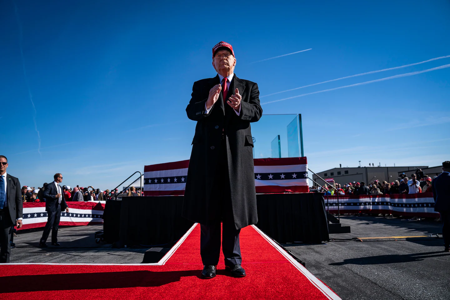 Featured image for Trump's Legal Battles: A Turning Point in the Election Interference Case