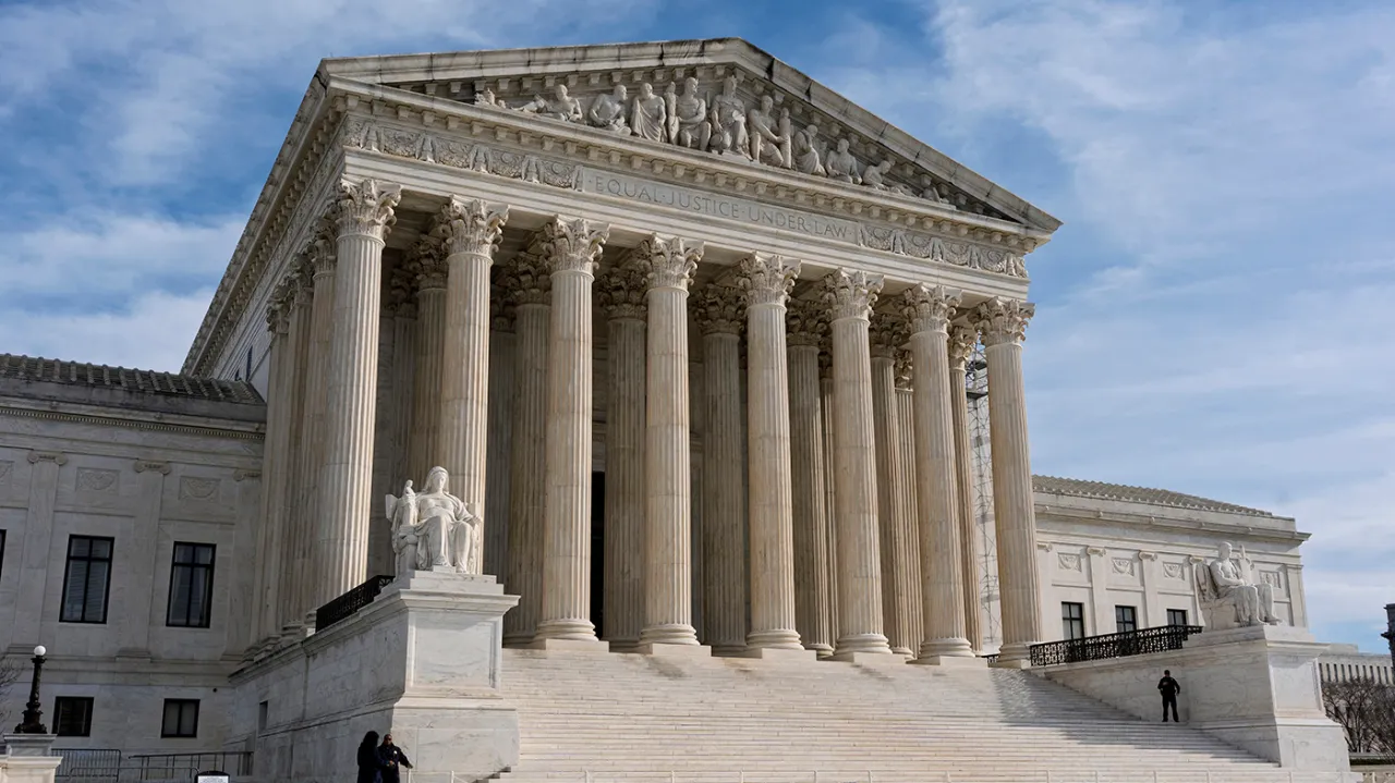 Featured image for Supreme Court Supports Vape Industry's Court Choices in FDA Cases