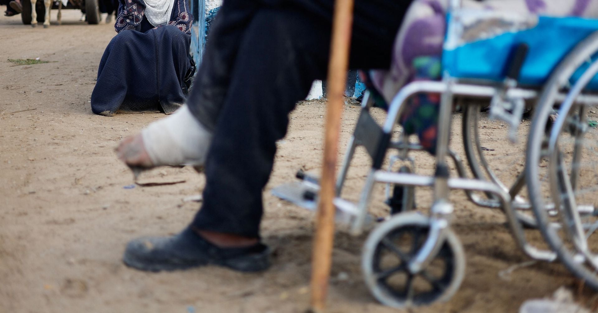 Featured image for Israeli Forces Conduct Raids on Gaza Hospitals Amid Rising Tensions