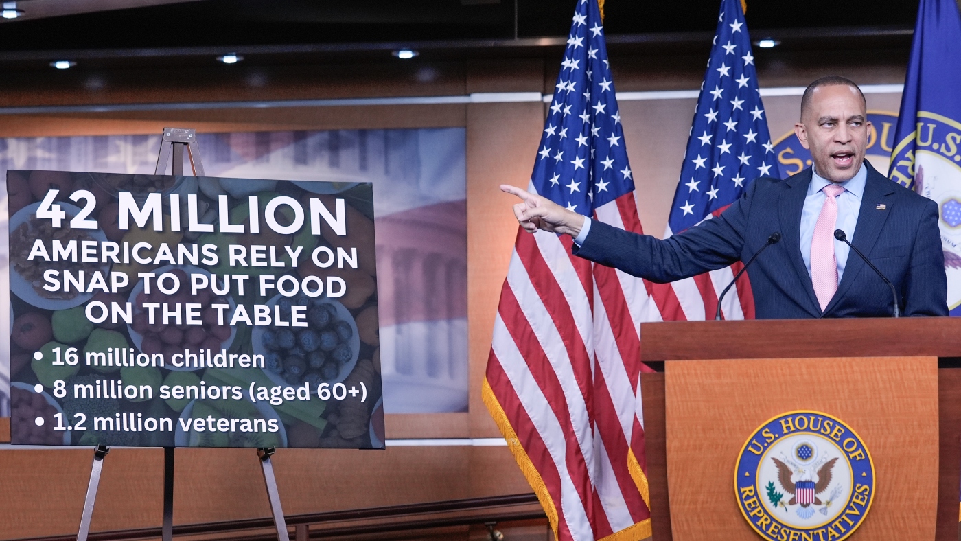 Trump urges Senate to eliminate filibuster to end shutdown