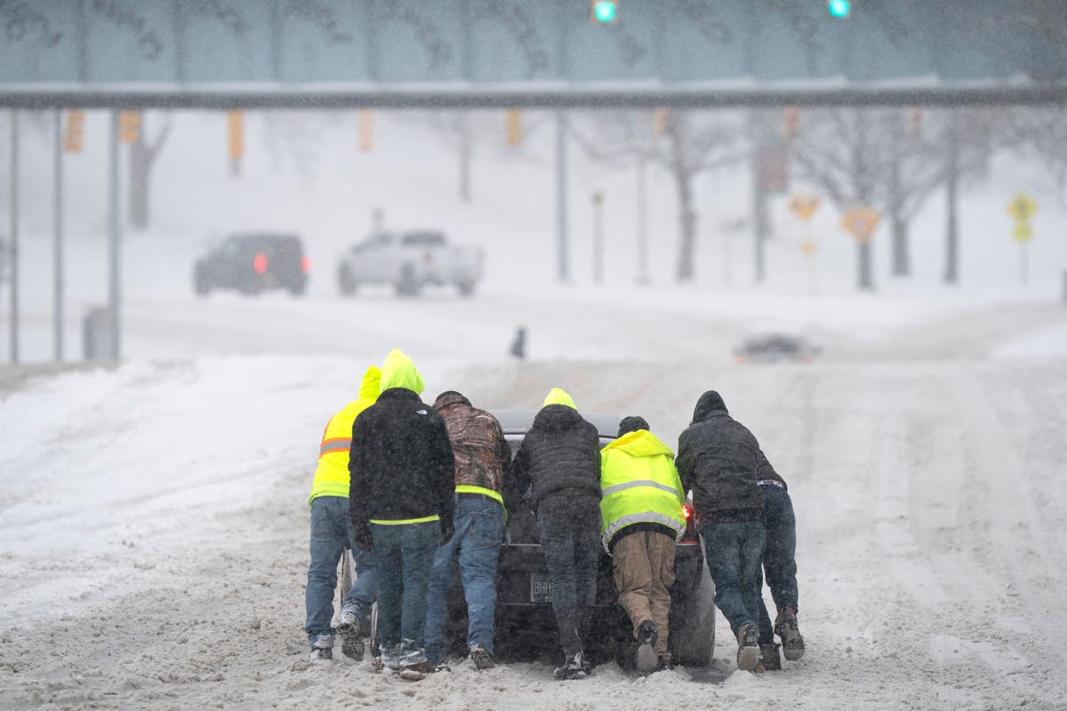 "Deadly Arctic Blast: Freezing Conditions Claim Lives Across US"