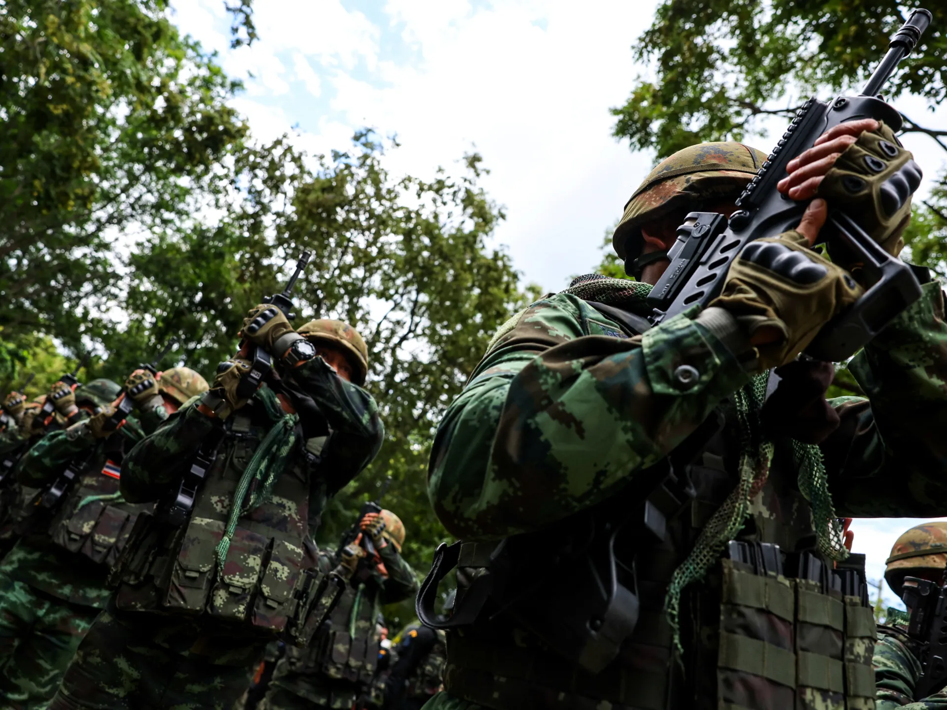 Featured image for Escalating Thailand-Cambodia Border Clashes Leave Multiple Dead