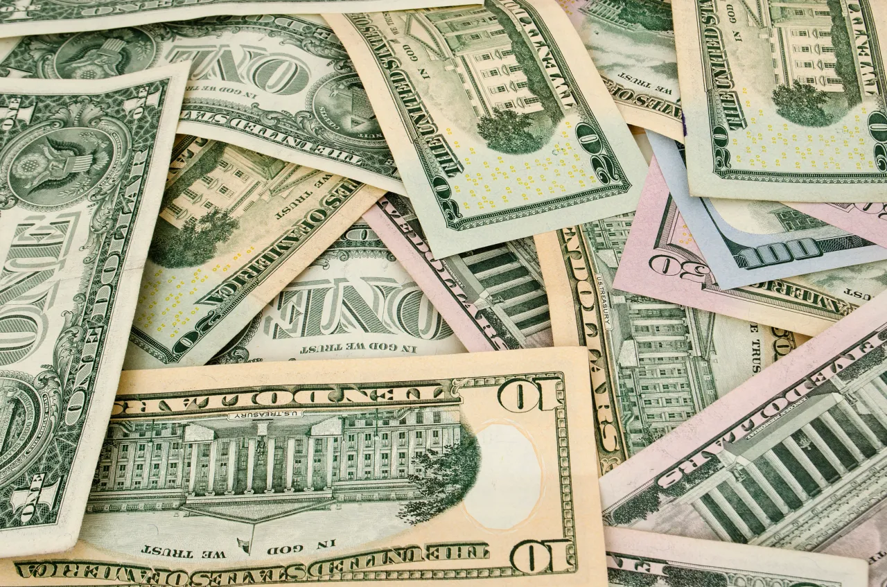 Featured image for Low-income New Mexicans eligible for relief payments.