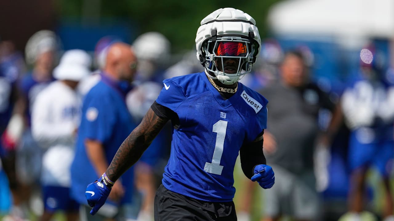 Featured image for Giants' Malik Nabers Sidelined by Shoulder Injury in Training Camp