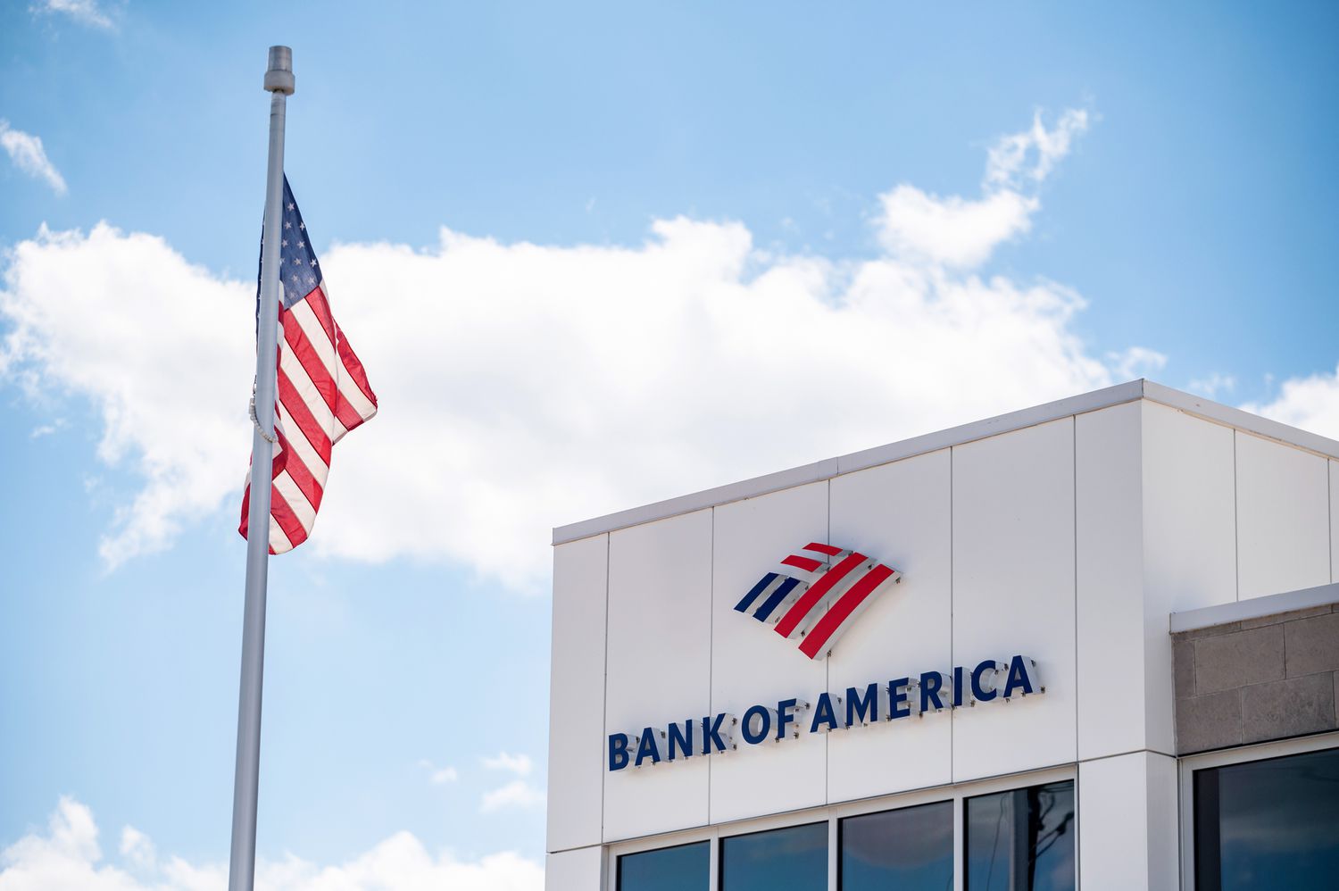 Bank of America Surpasses Profit Expectations with High Interest Rates