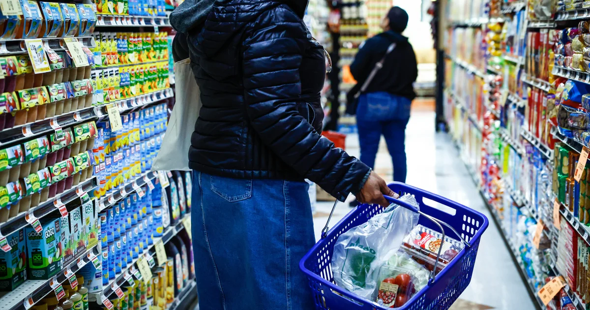 Featured image for Navigating the Impact of a K-Shaped Economy on Consumers and Policy