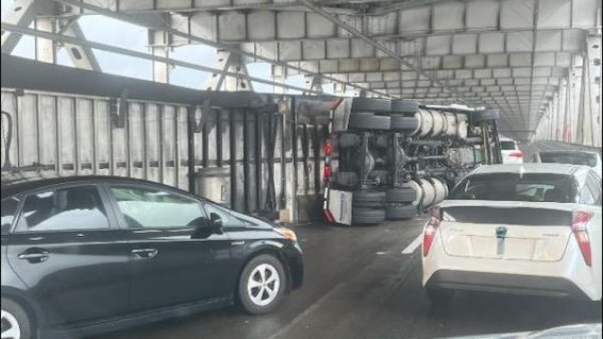 Featured image for Bay Bridge Commute Snarled by Overturned Big Rig During Storm