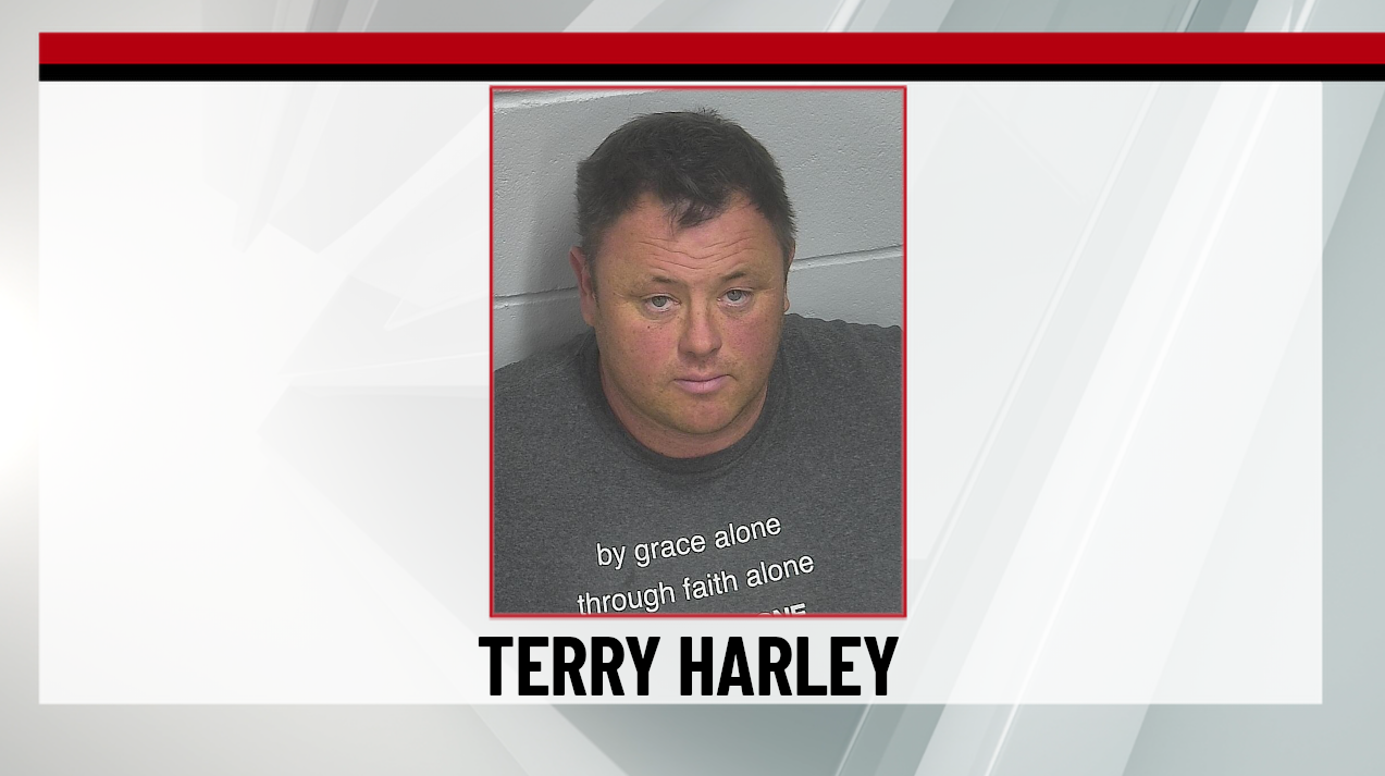 Carnival worker arrested for pepper-spraying multiple people at Iowa county fair.